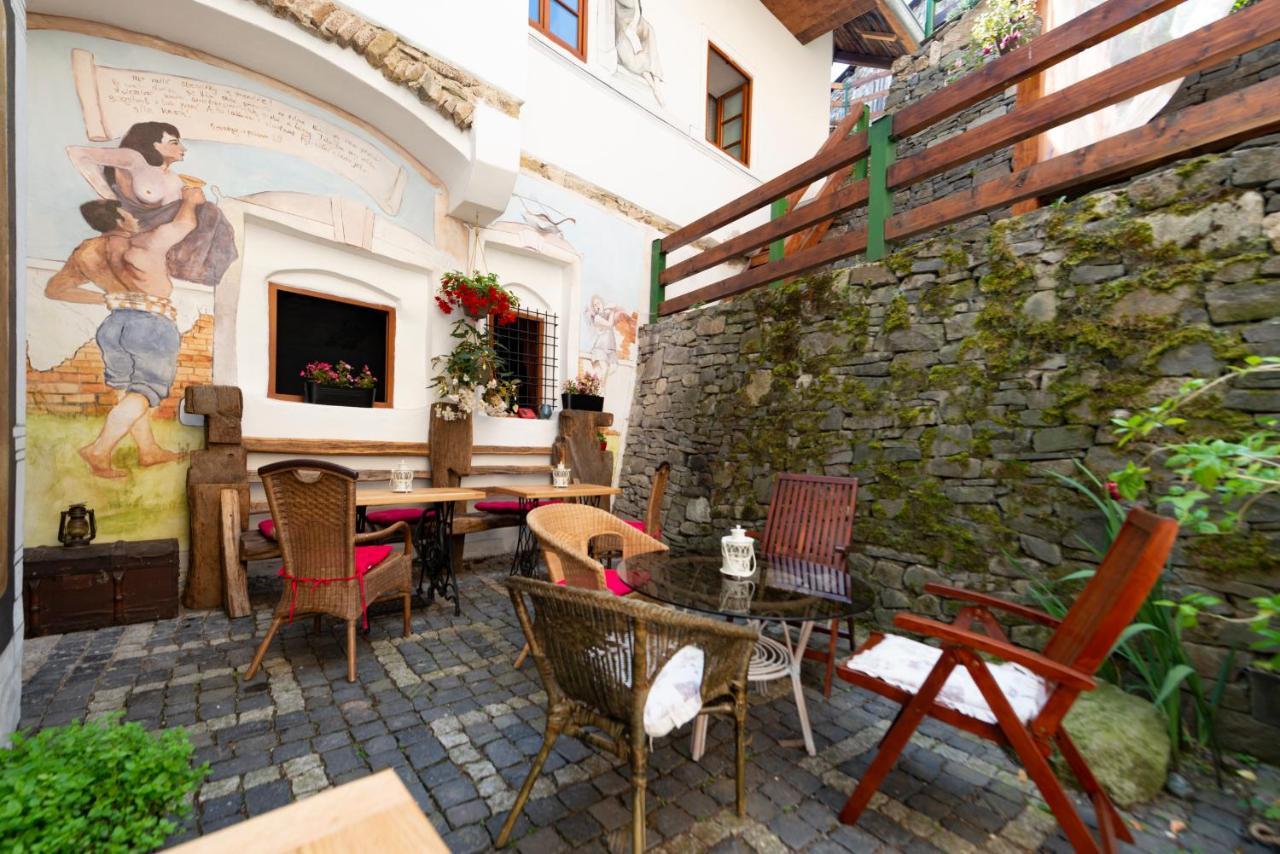 Hotel Barcadam Banská Štiavnica エクステリア 写真