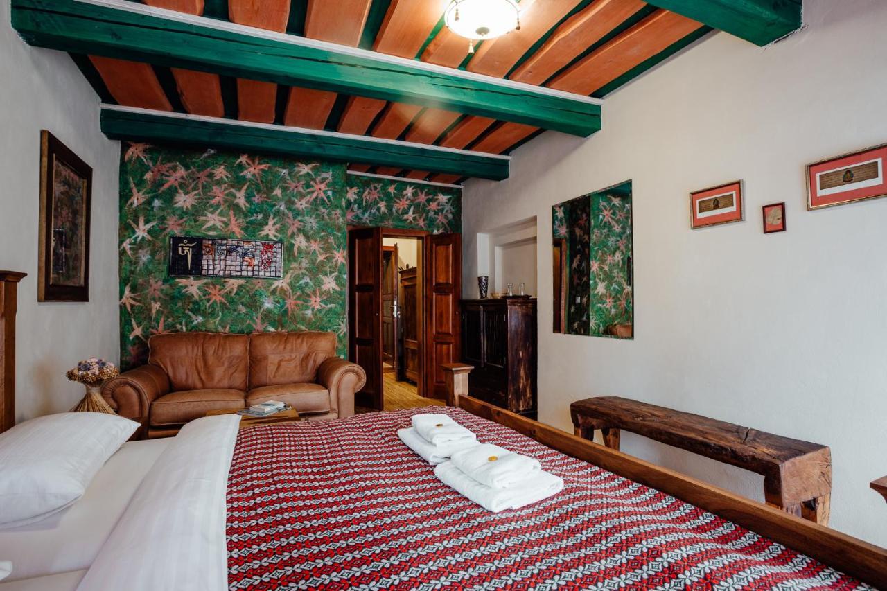 Hotel Barcadam Banská Štiavnica エクステリア 写真