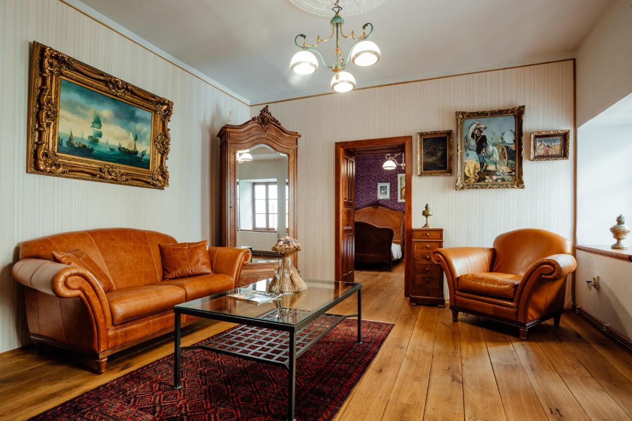 Hotel Barcadam Banská Štiavnica エクステリア 写真