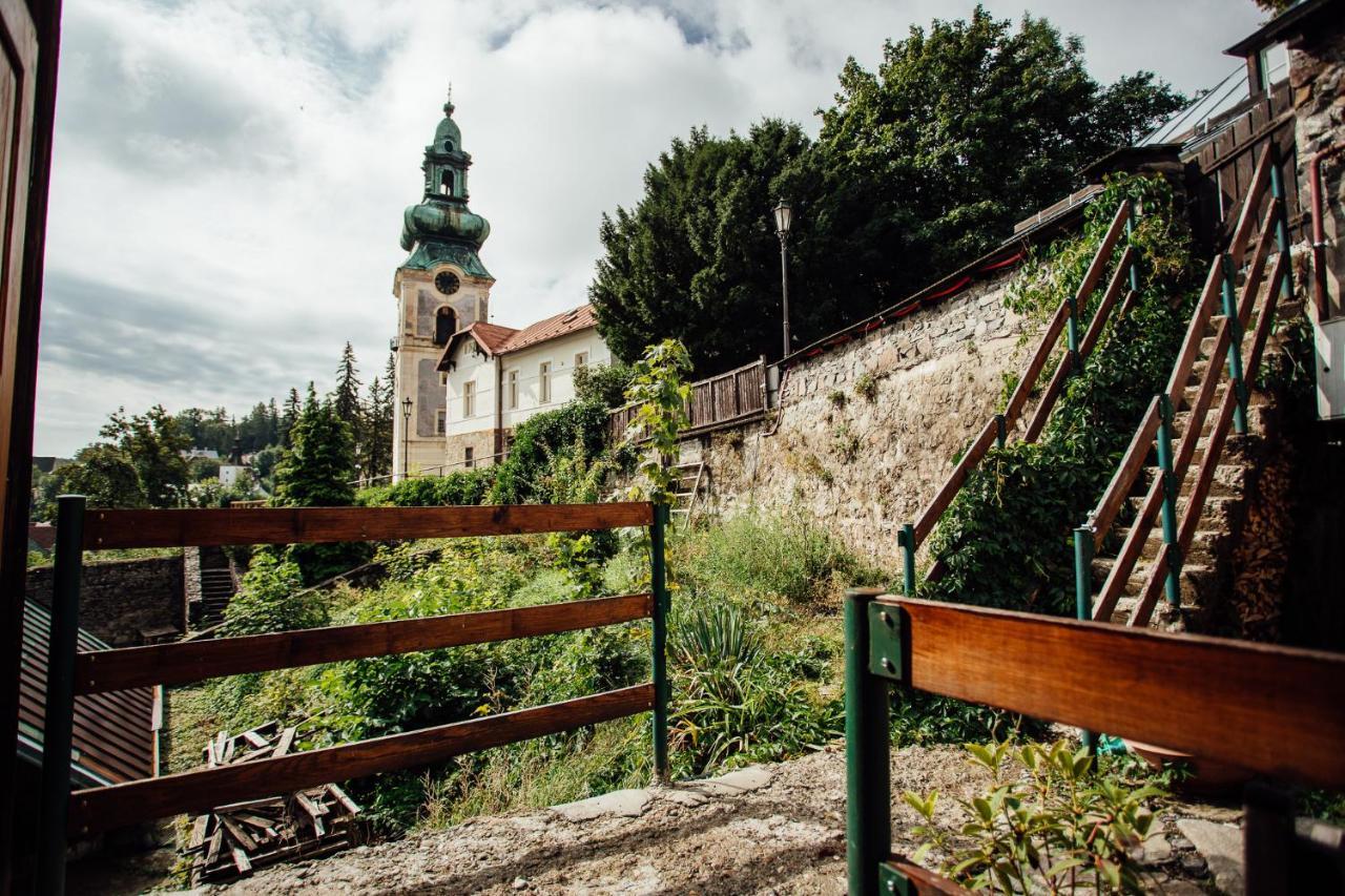 Hotel Barcadam Banská Štiavnica エクステリア 写真