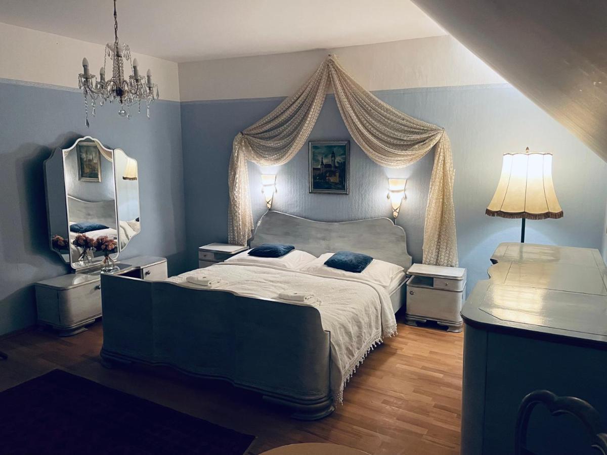 Hotel Barcadam Banská Štiavnica エクステリア 写真